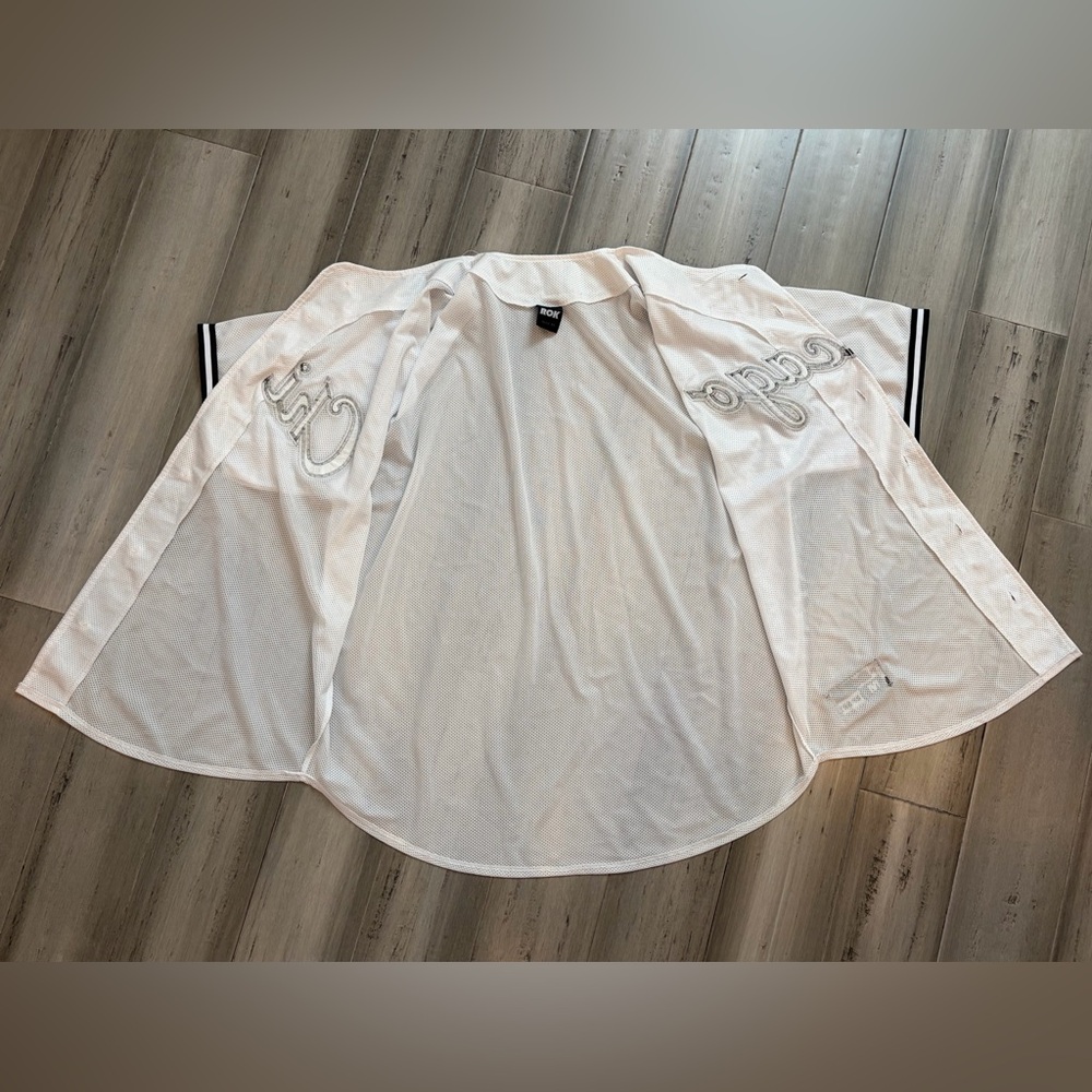 Chicago Script Button-Up Jersey - White - Picture 3 of 5